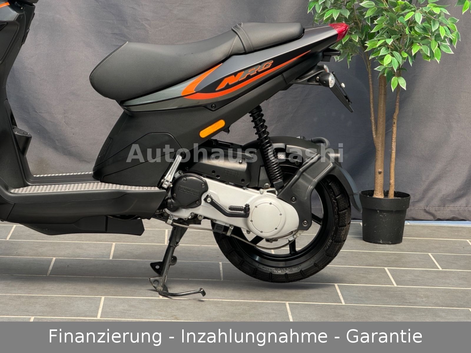 Fahrzeugabbildung Piaggio NRG-Power HI-PER2-PRO*1.Hand*Neuwertiger Zustand