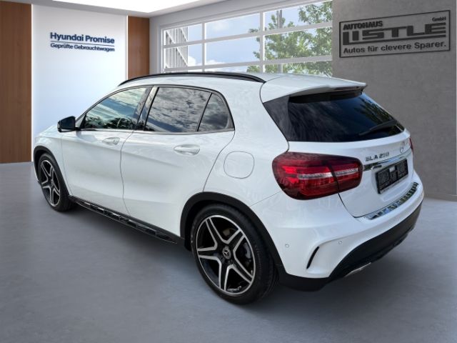 Fahrzeugabbildung Mercedes-Benz GLA 250 Navi Carplay El. Heckklappe LED Sitzhzg