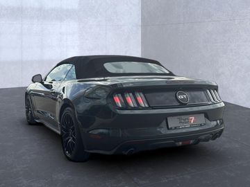 Ford Mustang - 3