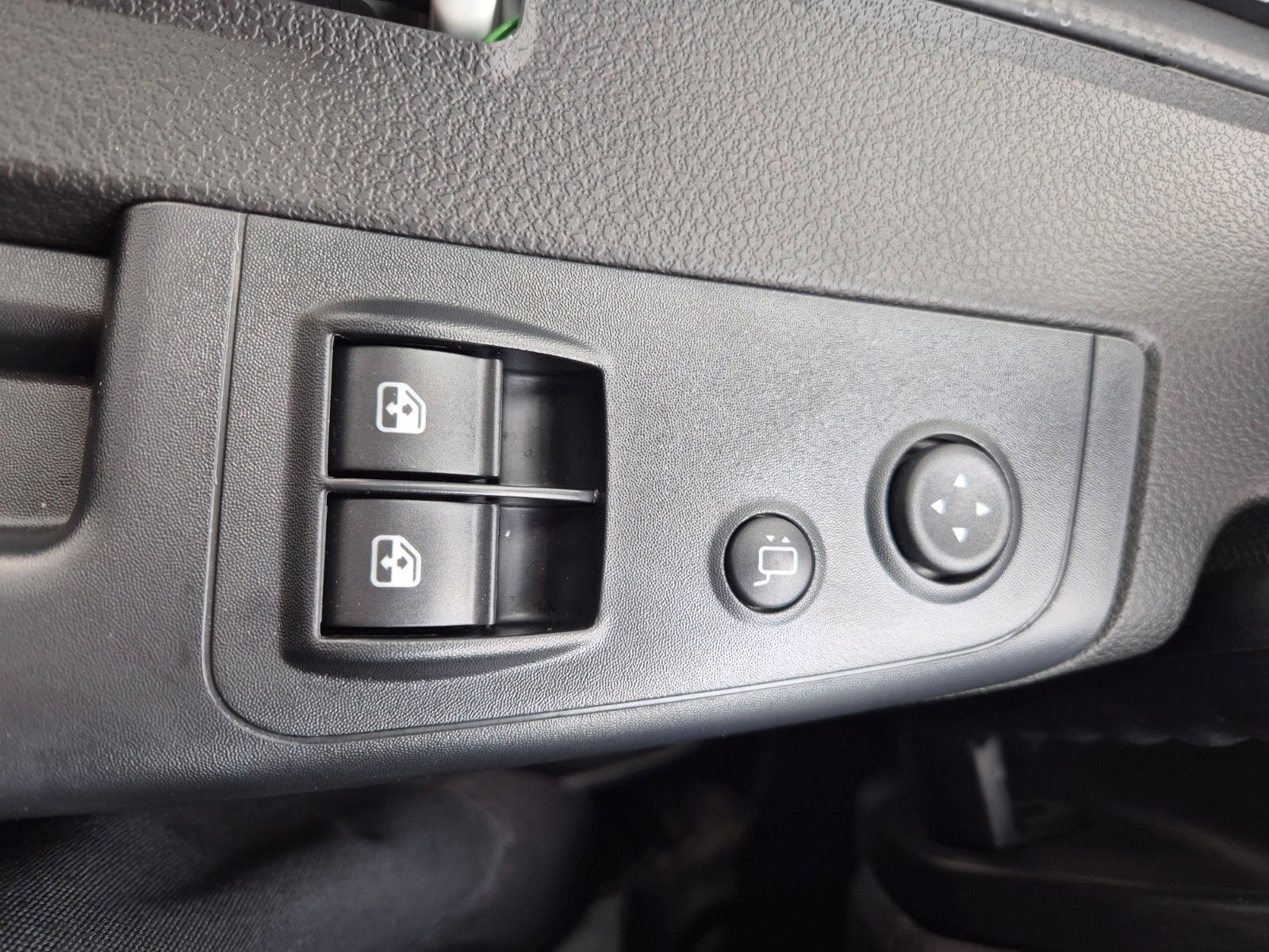 Fahrzeugabbildung Iveco Eurocargo ML140E25/P LBW 1.500kg 7.280mm