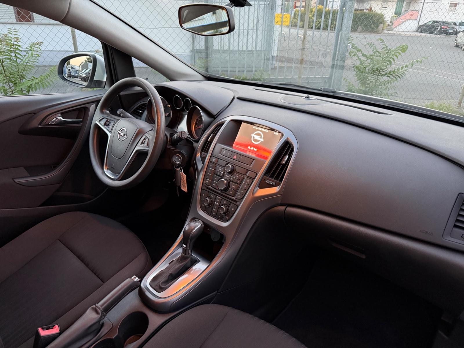 Opel Astra J Sports Tourer Selection/Automatik/Klima