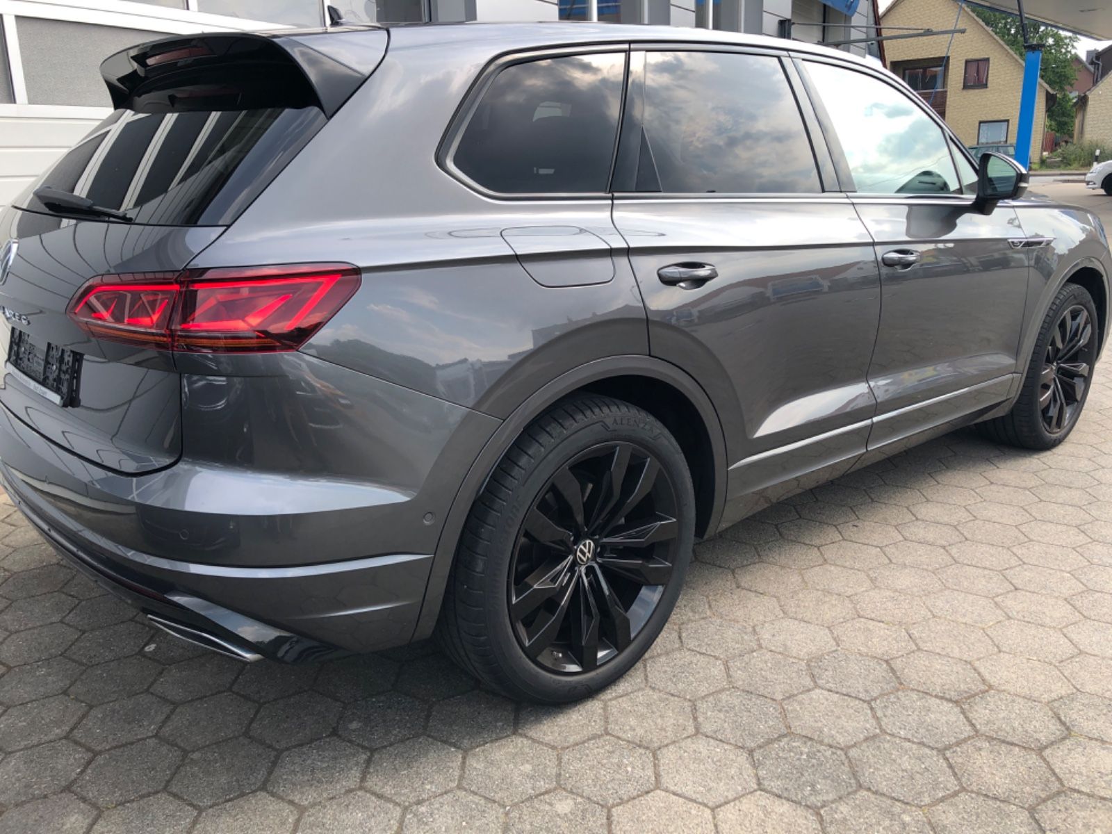 Volkswagen Touareg R-Line 4Motion 3.0 TDI 210kW foto 3