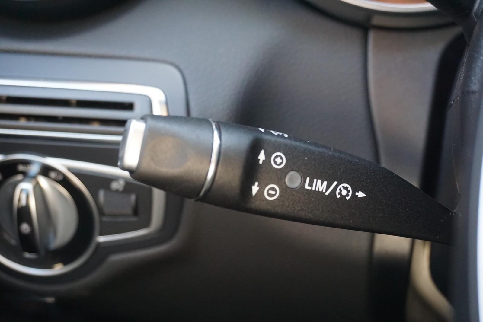 Mercedes-Benz C250 T Avantgarde LED Navi el. Heckklappe PDC