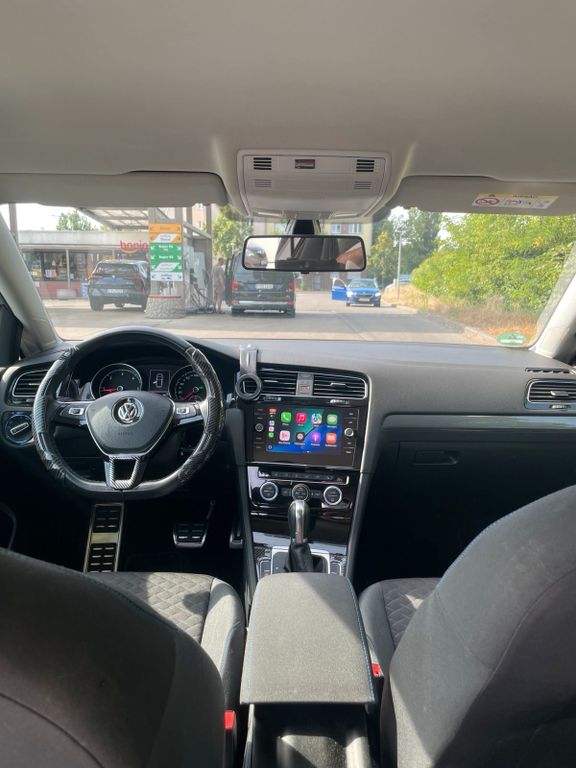 Image of Volkswagen Golf