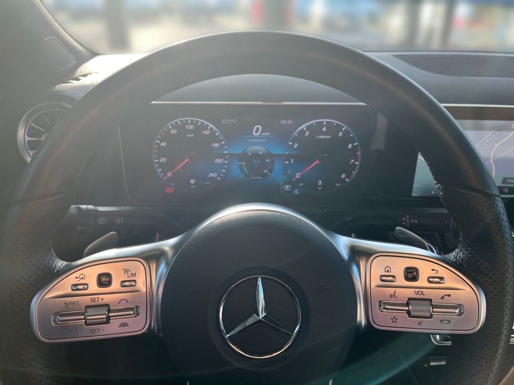 Fahrzeugabbildung Mercedes-Benz B 200 AMG Pano ACC Sitzklima Standhzg Memory LED