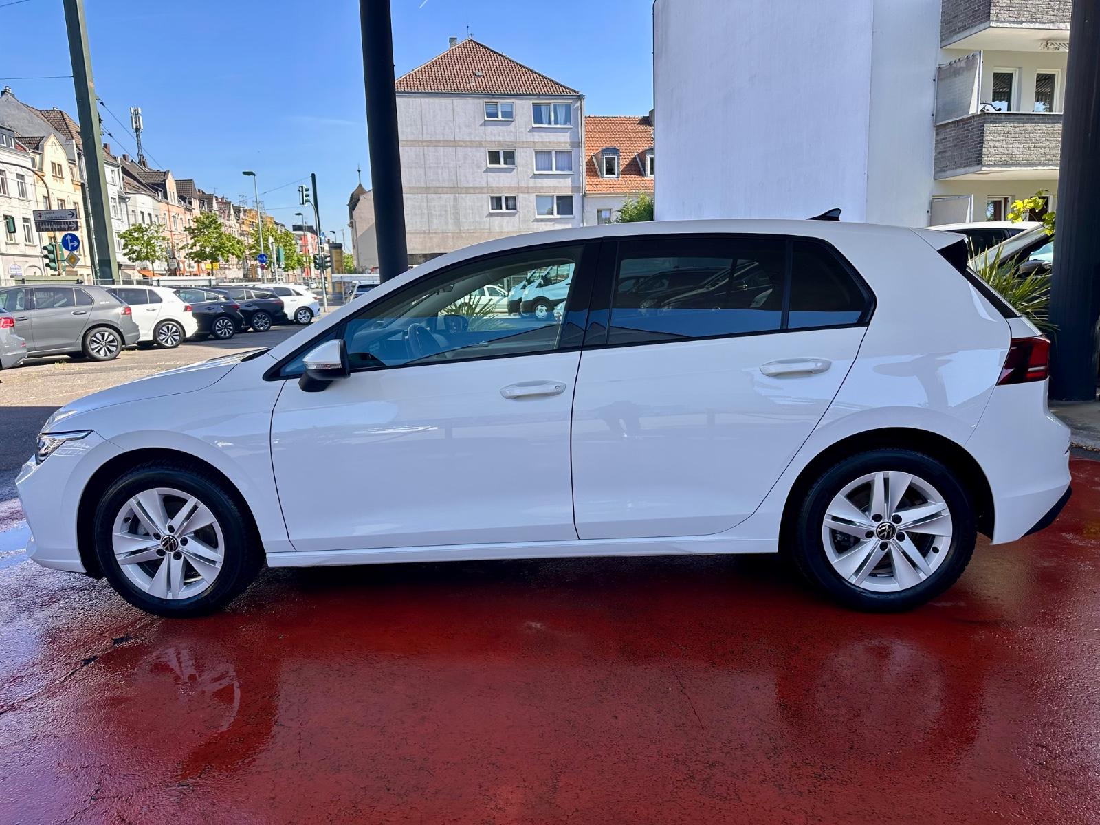 Volkswagen Golf VIII Lim. 1.5 eTSI 110 kW Life LED 1. Hand, миниатюра 8