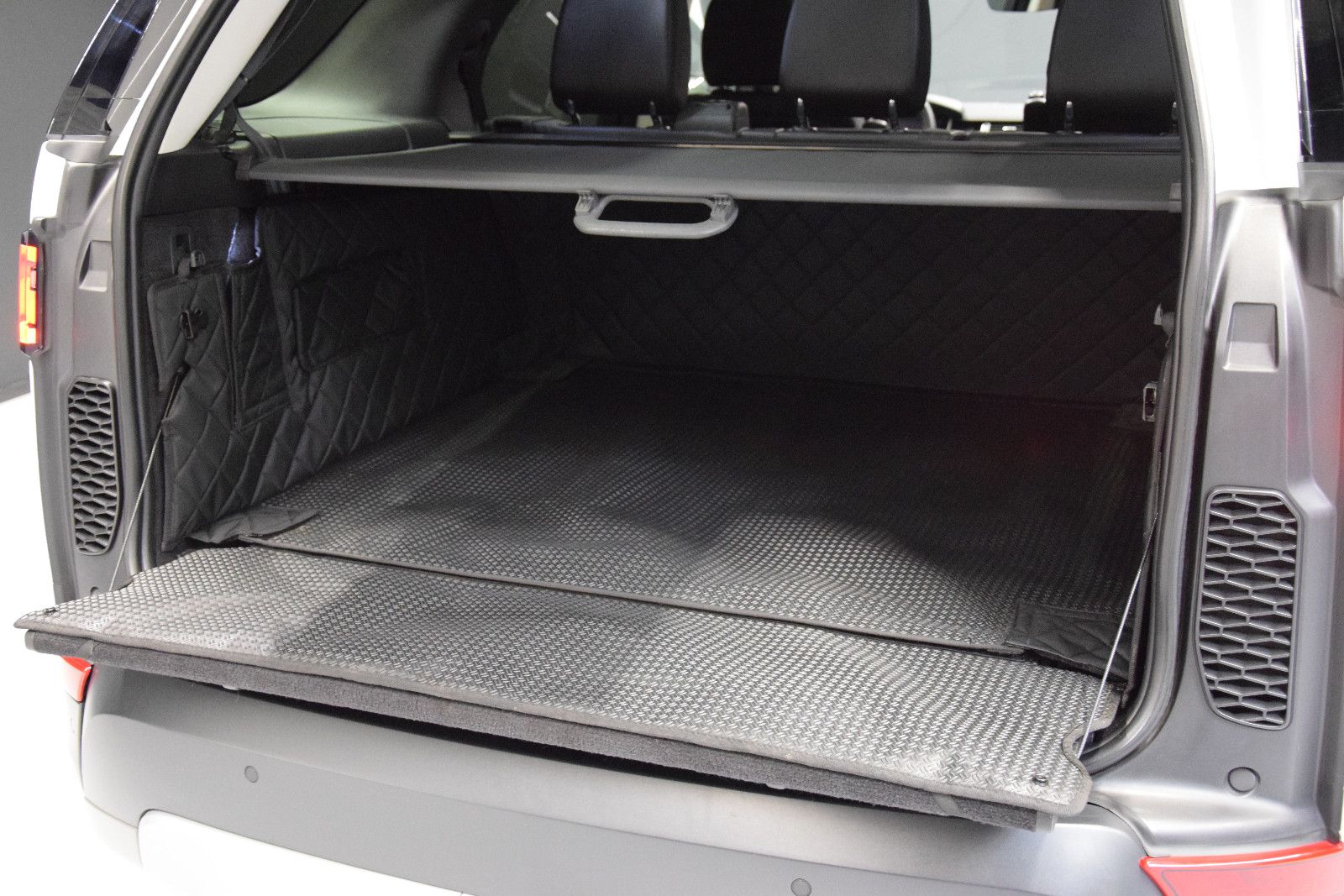 Fahrzeugabbildung Land Rover Discovery 5 HSE SDV6 Pano 7. Sitze Meridian 360°