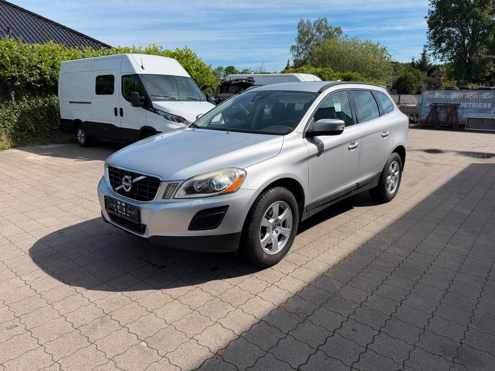 Volvo XC 60 XC60 Momentum Drive