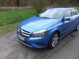 Mercedes-Benz A 180 BlueEFFICIENCY Edition Edition - Mercedes-Benz A 180: Blau