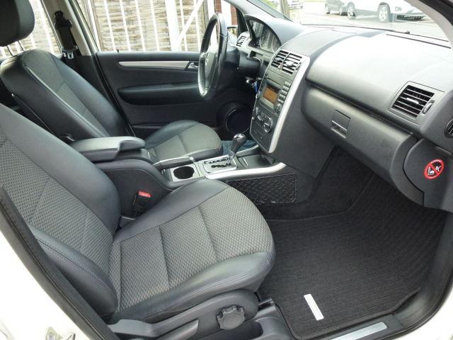 Mercedes-Benz A 180 AVANTGARDE Autom-Klima-94TKM-Sitzheizung A