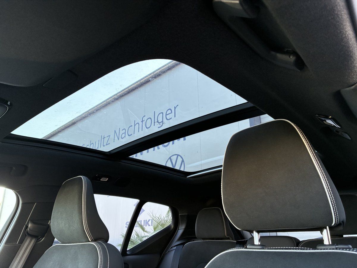 Volvo XC40 B3 Ultra Black Edition Pixel-Led Business M foto 20