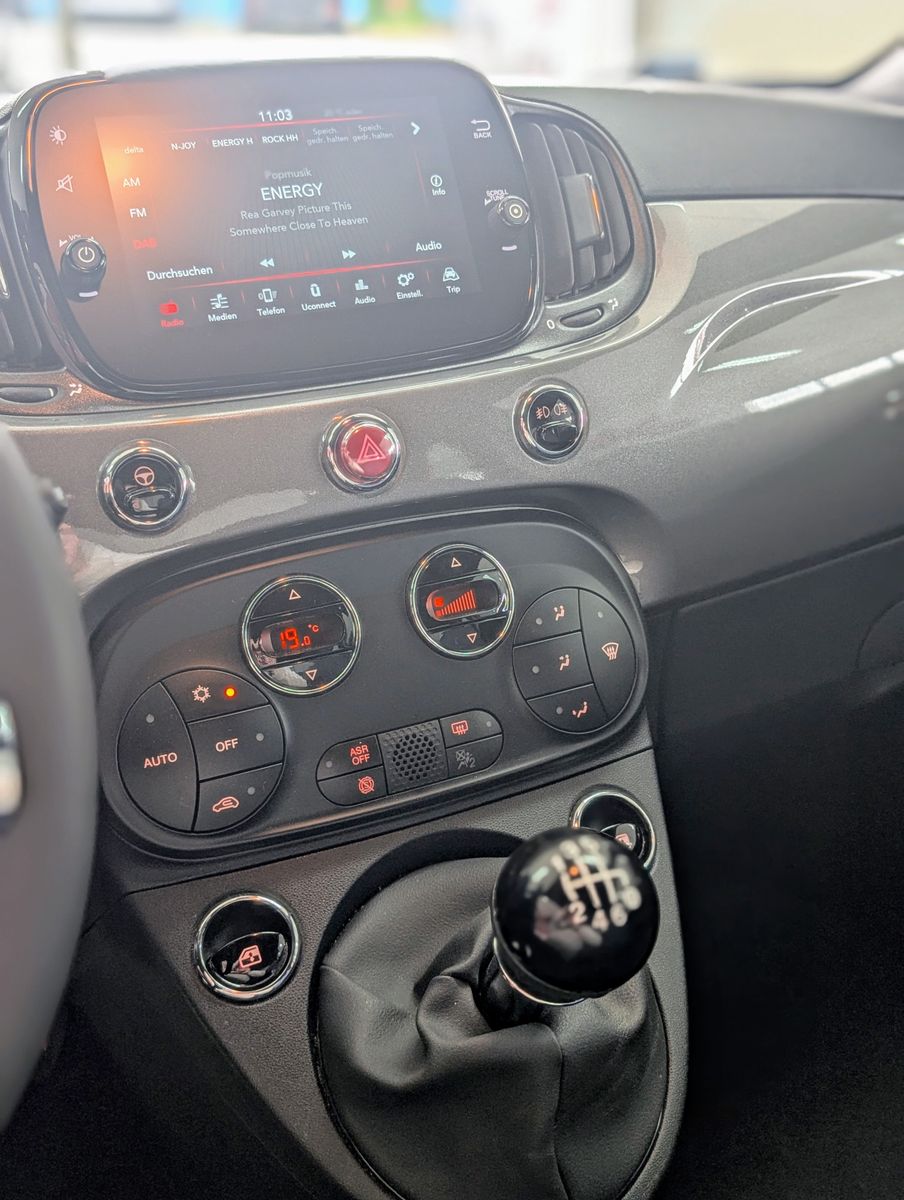 Fahrzeugabbildung Fiat 500 GSE 1,0 Mild-Hy Comfort-Pack Tech-Pack Temp