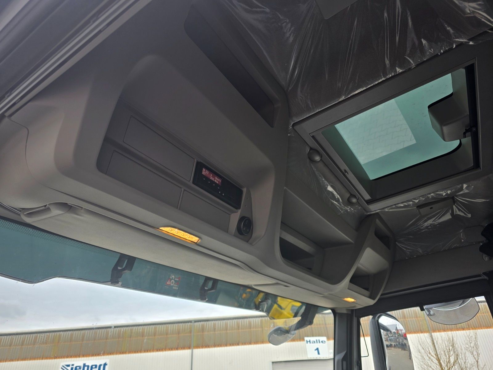 Fahrzeugabbildung Iveco X-Way AS440S50T/P 4x4 HI-TRACTION Intarder Alu
