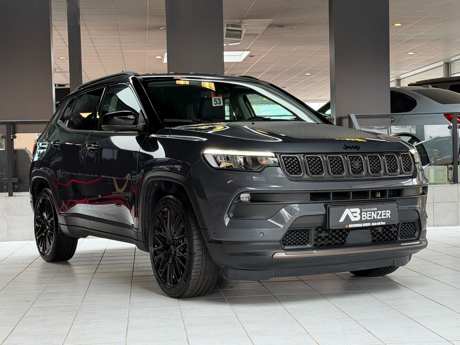 Fahrzeugabbildung Jeep Compass Upland/ALIPINE-SOUND/360°KAM/CARPLAY