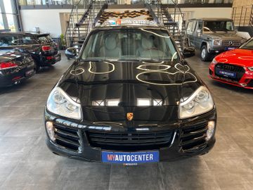 Porsche Cayenne *LEDER*NAVI*KLIMA*BOSE*BI-XENON*TEMPOMAT