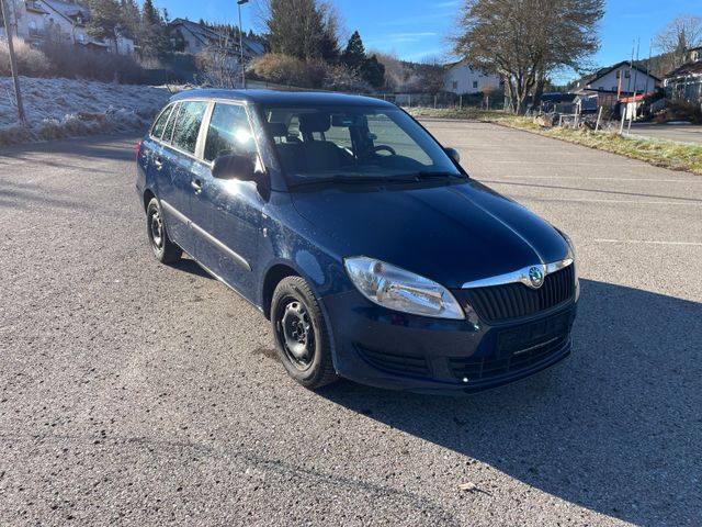 Skoda Fabia Kombi, Scheckheft, 8-fach ber., HU 01/26