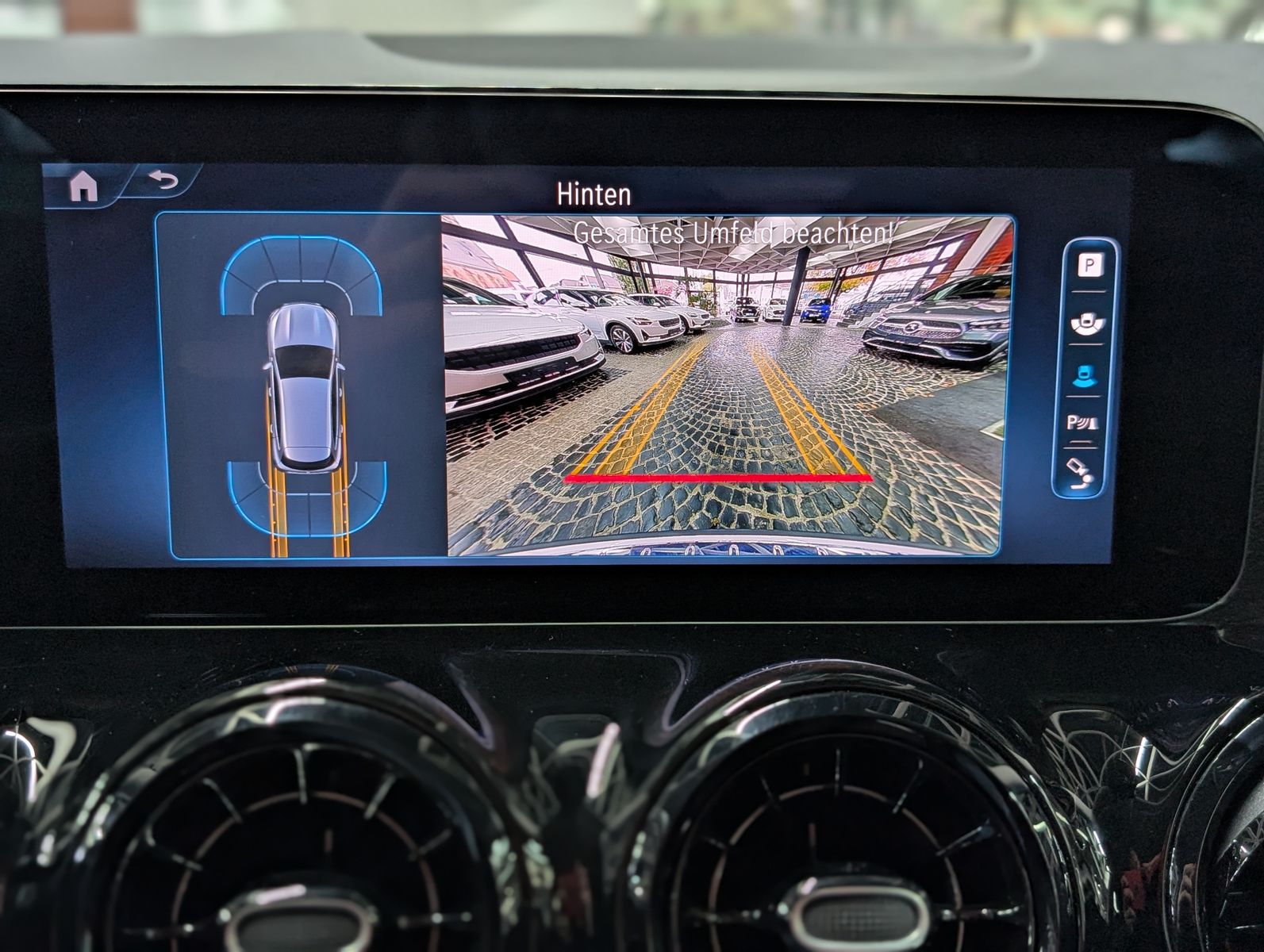 Fahrzeugabbildung Mercedes-Benz GLA 250 e LED LEDER AHK SHZ MFL VIRT KAM WinterP