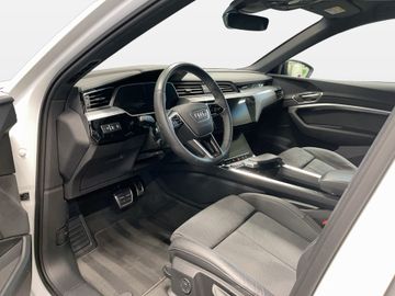 Audi Q8 e-tron - 7
