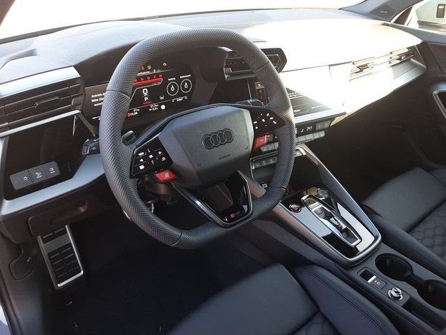 Fahrzeugabbildung Audi RS 3 Sportback Matrix SONOS Pano Leder 280km/h