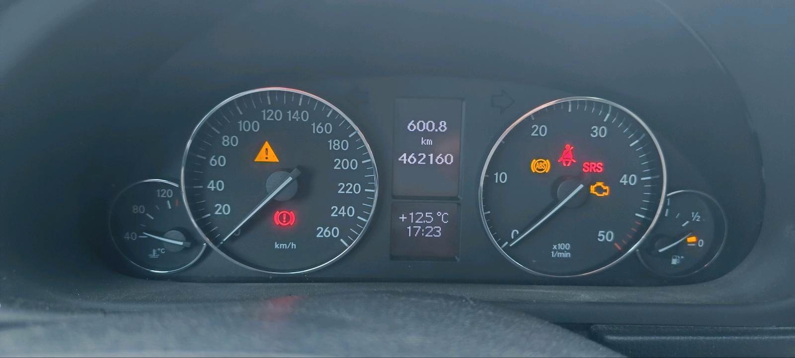 Mercedes-Benz C220 2006 — photo 10