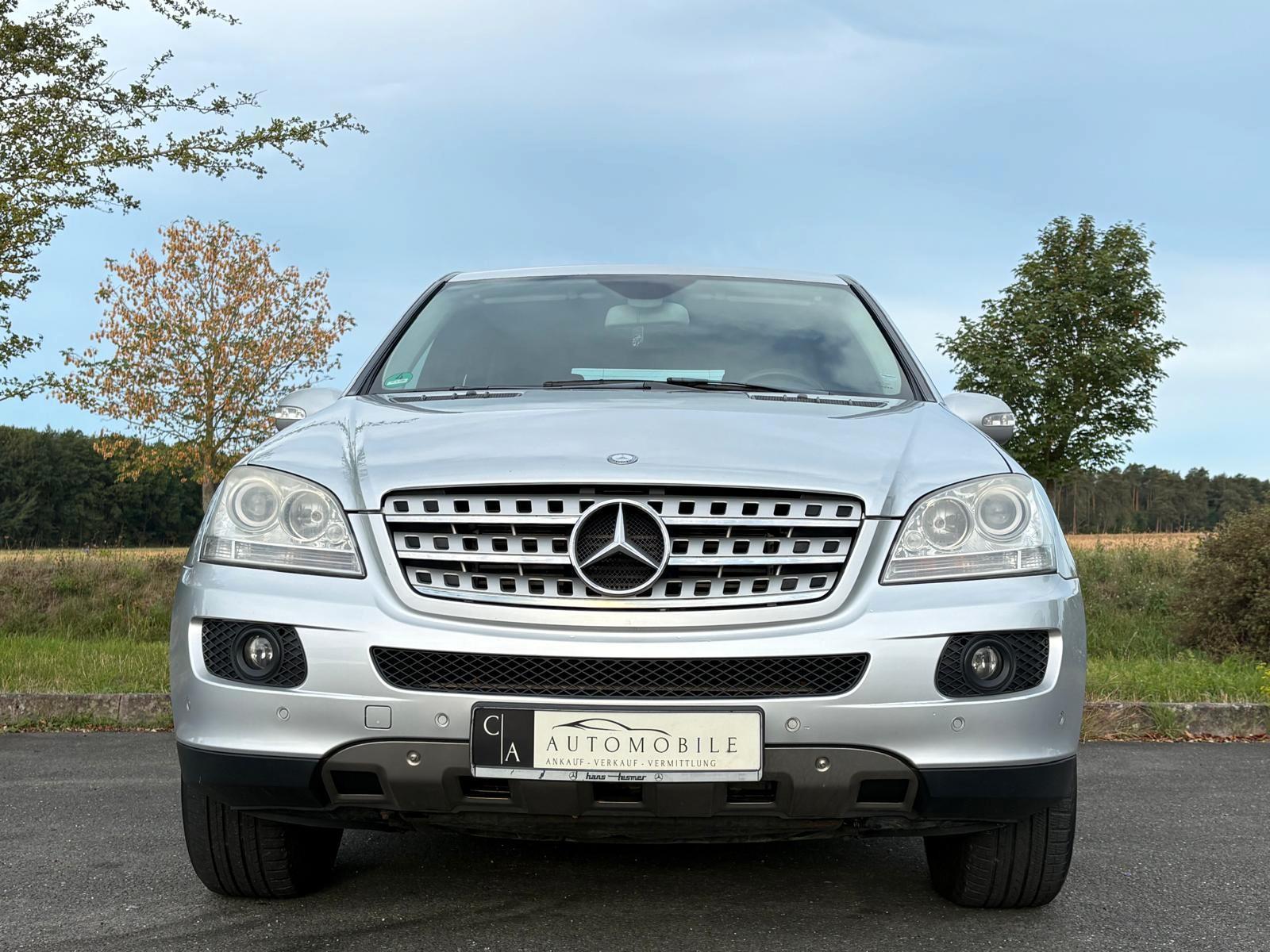 Mercedes-Benz ML280 2007 — rear view
