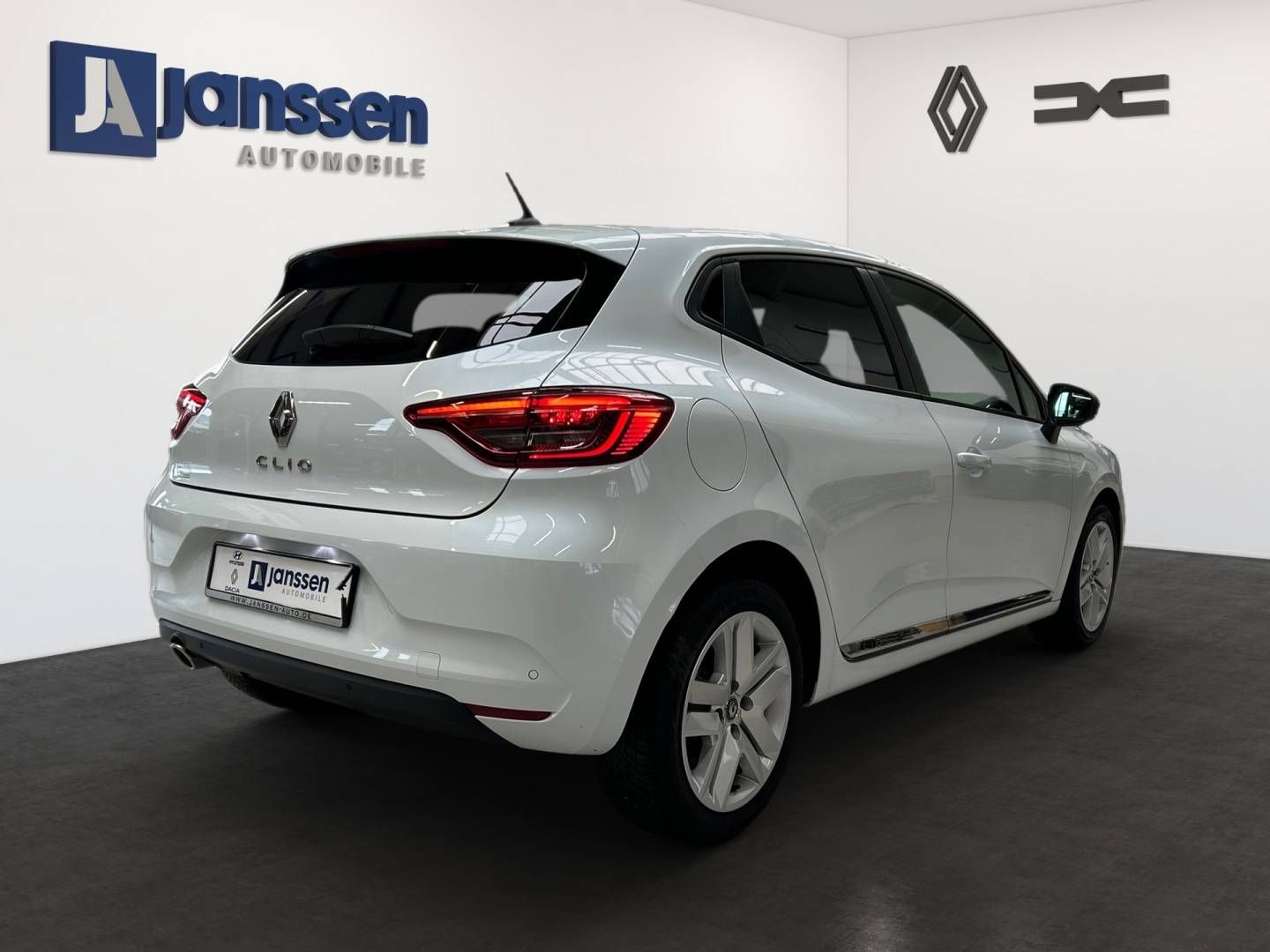 Fahrzeugabbildung Renault CLIO BUSINESS EDITION TCe 90 (MY21)