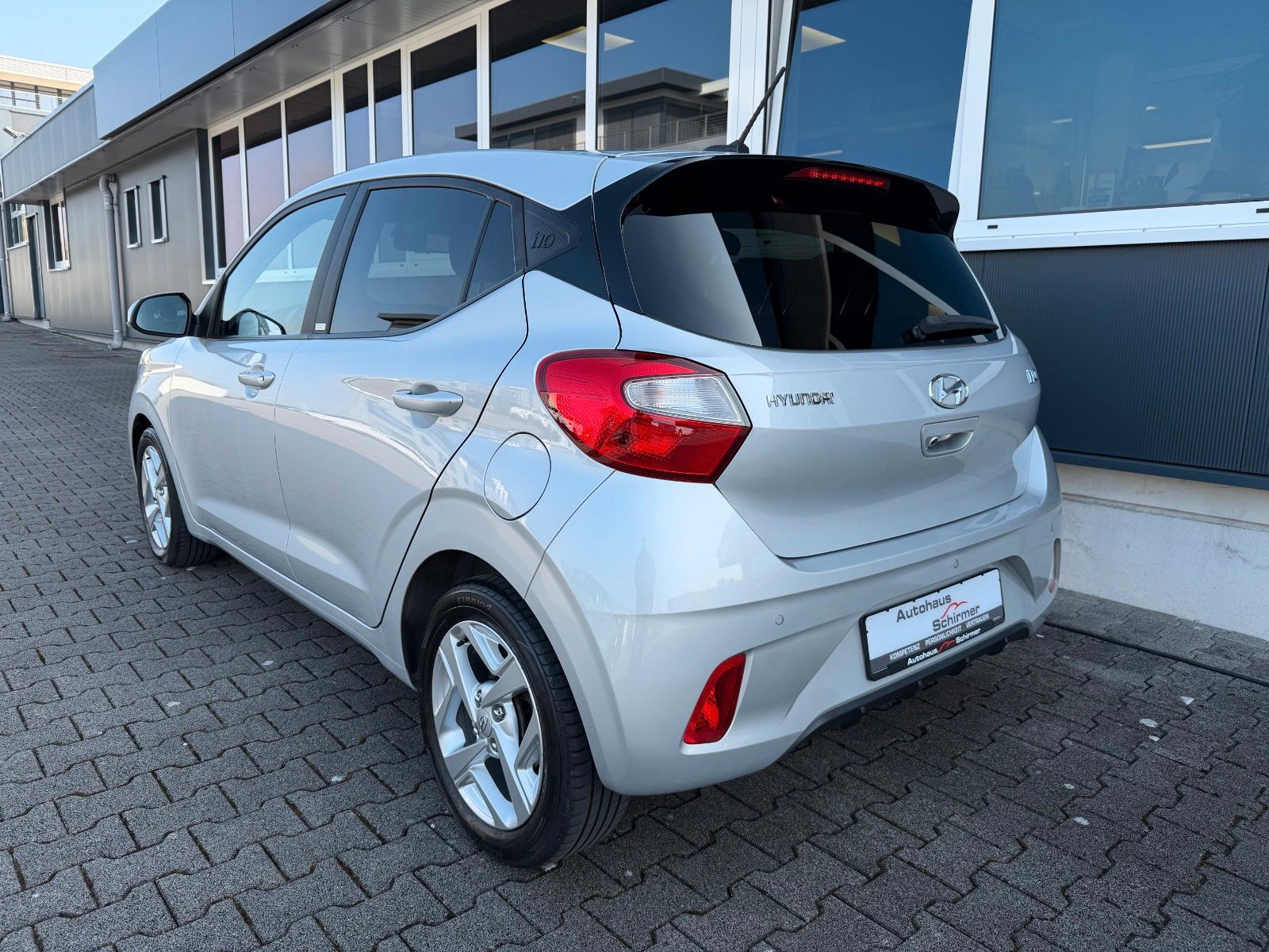 Fahrzeugabbildung Hyundai i10 1.2ltr. AMT Style 1 Hd. Scheckheft M+S