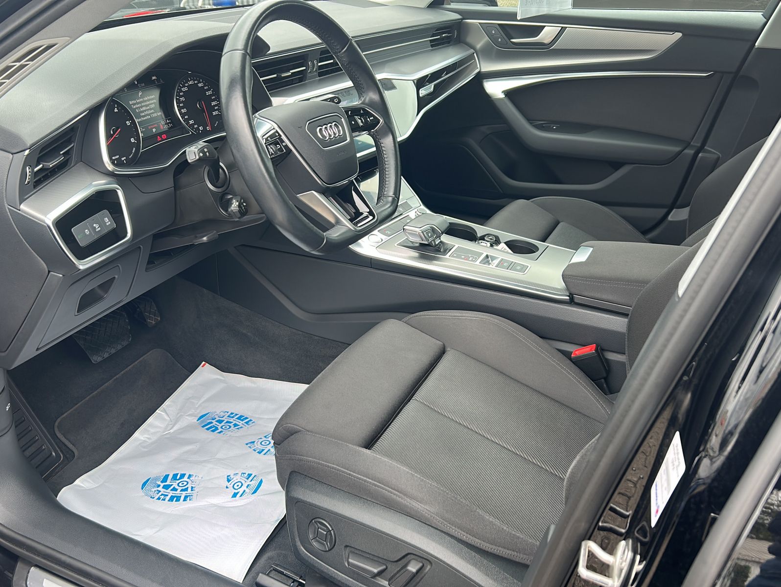 Fahrzeugabbildung Audi A6  Avant 40 TDI SPORT