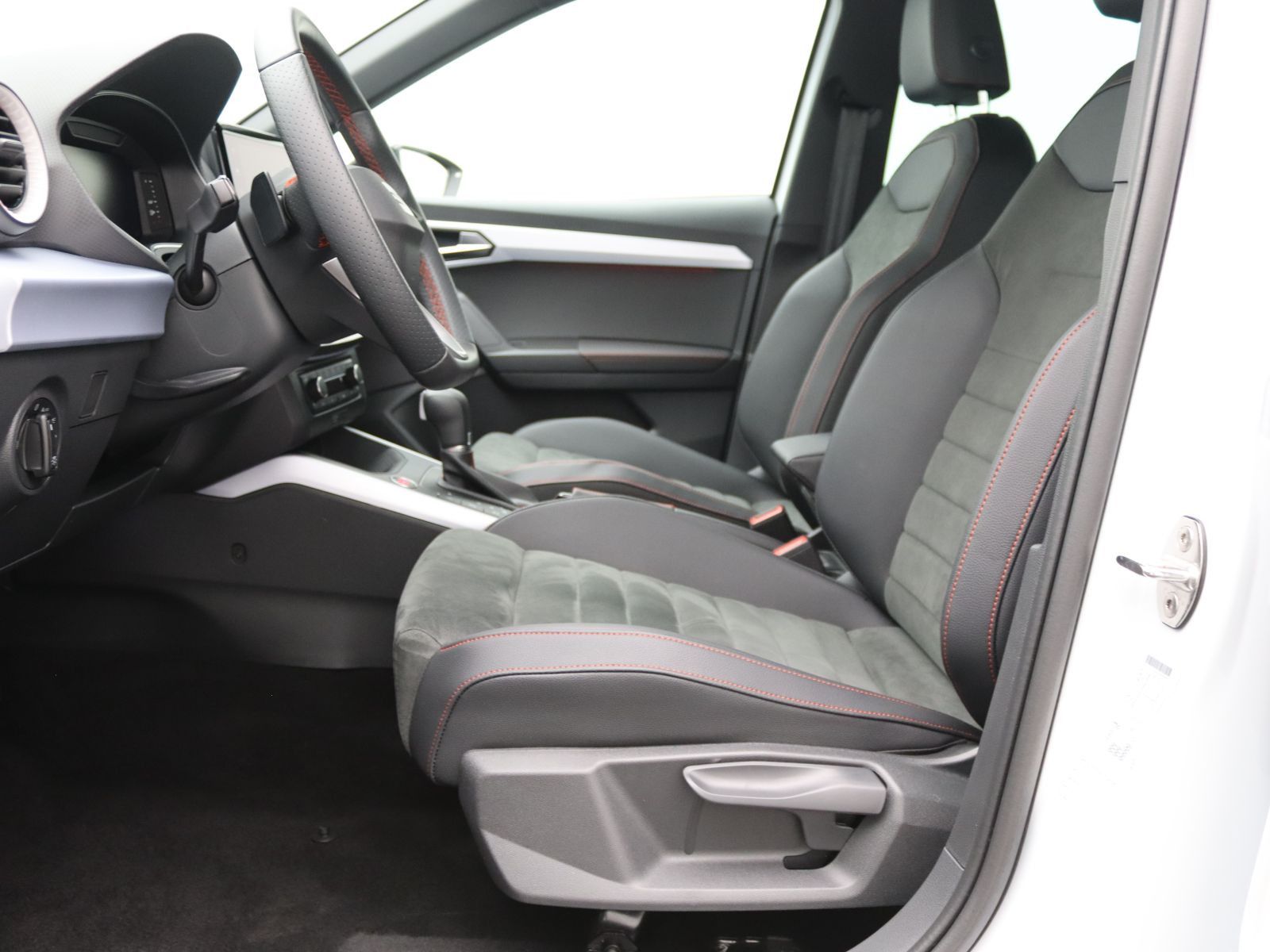 Seat Arona - Bild 12