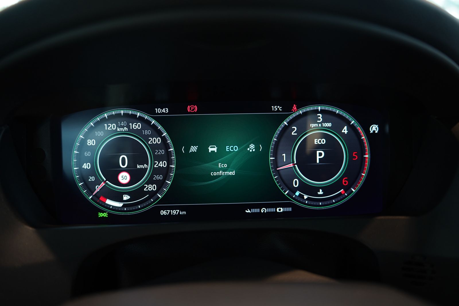 Jaguar F Pace