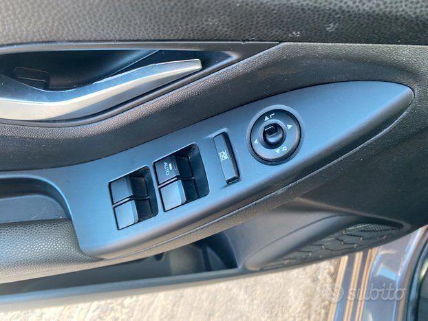 Hyundai ix20 2014 — photo 14