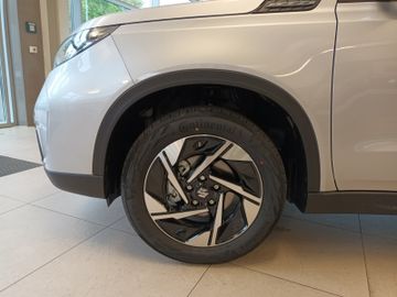 Fotografie 14 des Suzuki Vitara 1.4 Mild-Hybrid Comfort+ Navi SD SHZ PDC