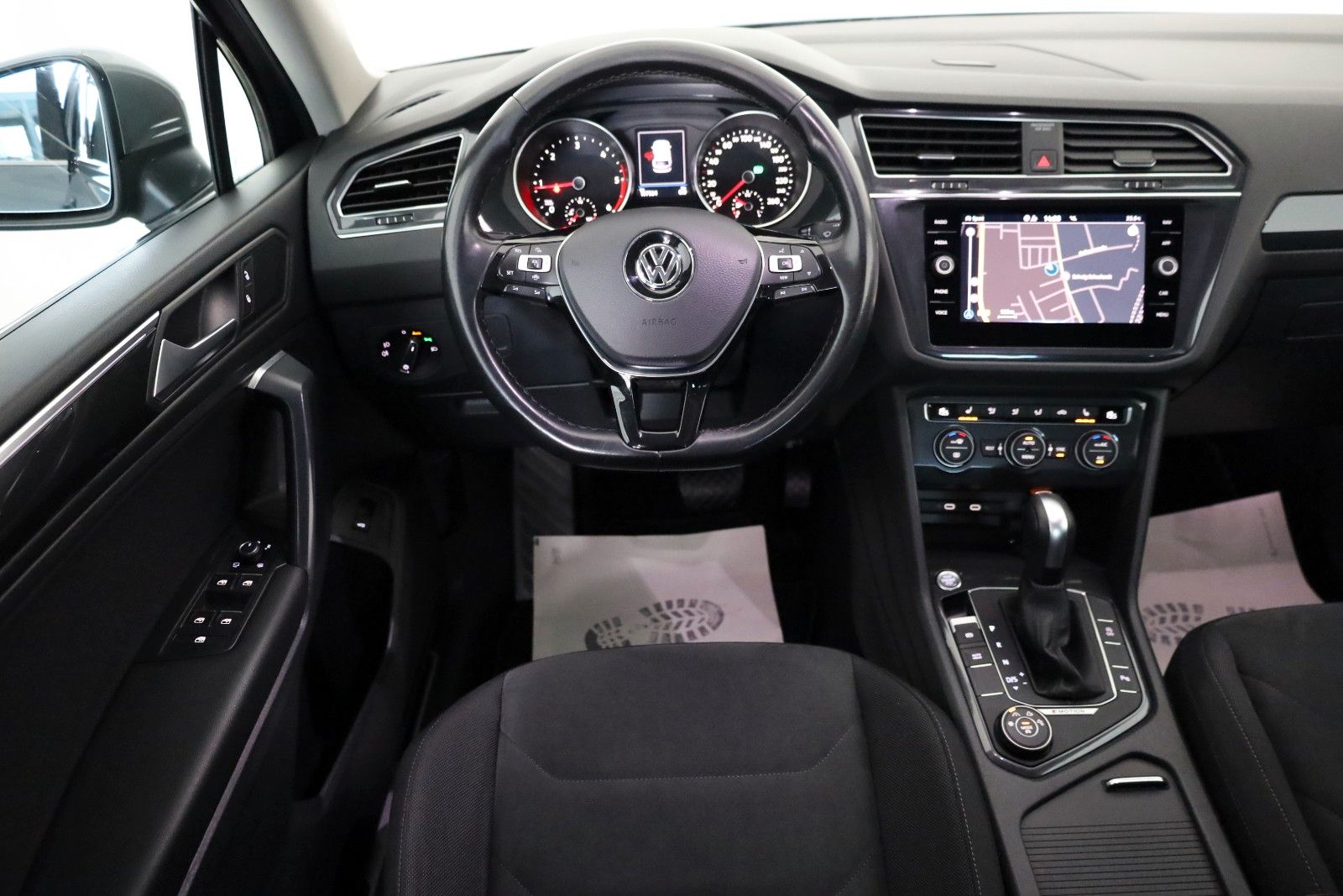 Fahrzeugabbildung Volkswagen Tiguan Allspace Highline 4M Navi,LED,ACC,abn.AHK