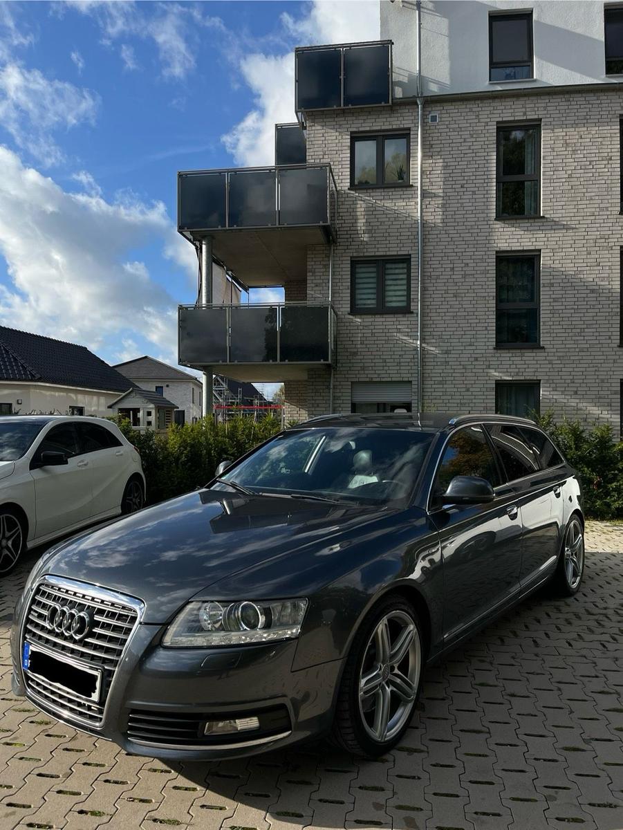 Audi A6 2010 — rear view