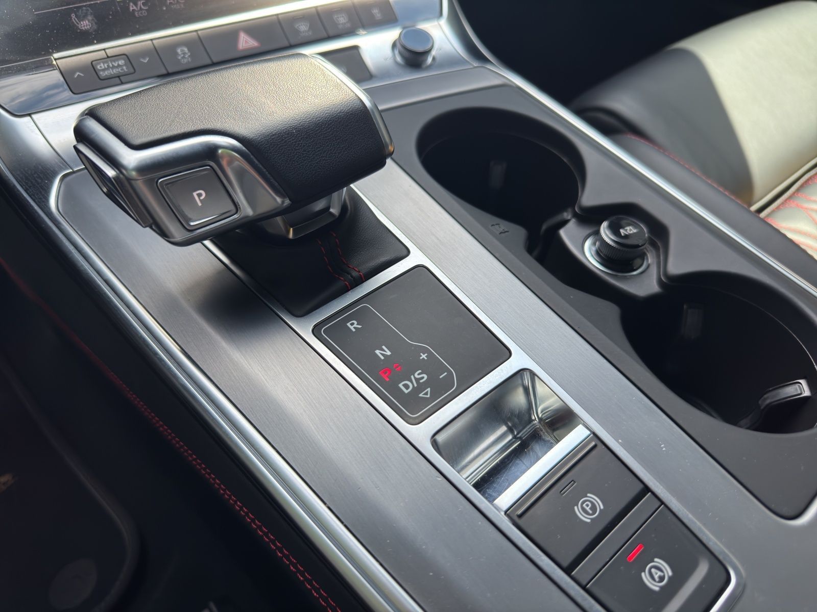 Audi A6 - Bild 12
