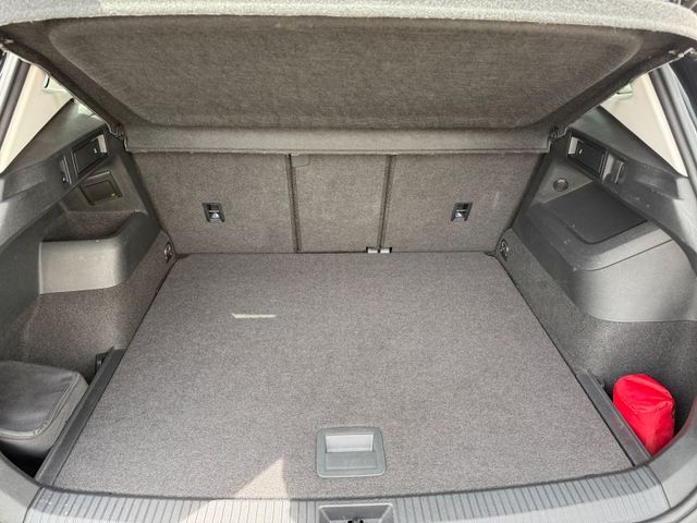 Tiguan 1.5 TSI DSG ELEGANCE LED+KAMERA+AHK+PDC+A