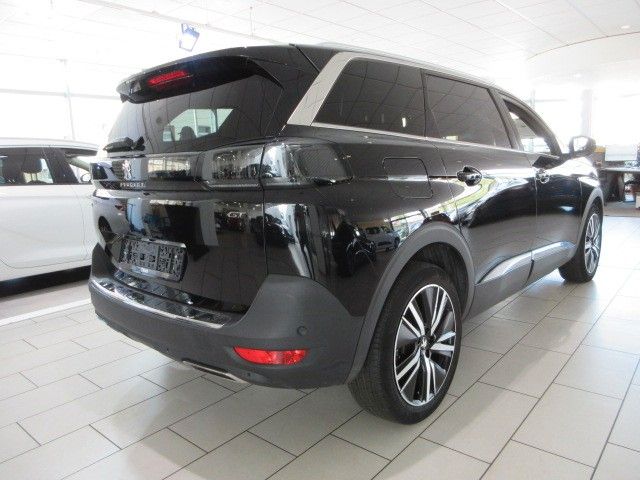 Fahrzeugabbildung Peugeot 5008 GT 1.2T LED/NAVI/SHZ/PDC/R´CAM/7-SITZ/LEDER