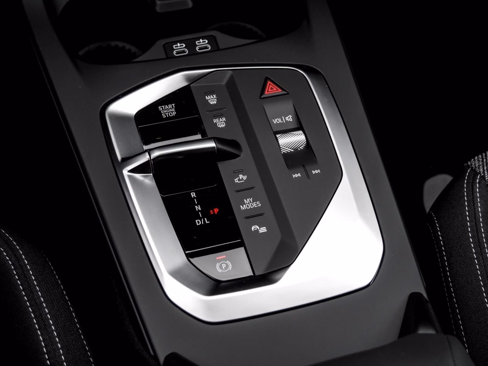 BMW 120d HUD 360°KAM RFK NAVI LED PDC V+H DAB Klima