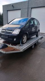 Opel Meriva schwarz 1,8i 16V Tüv 4/26 - Opel Meriva aus 2003: 1.8