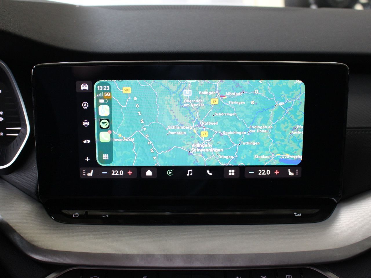 Fahrzeugabbildung SKODA Octavia 1.5 TSI mHEV Selection AHK/ACC/RFK/APP