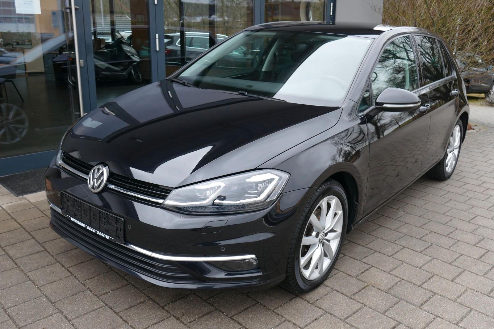 Volkswagen Golf 1.5 TSI ACT Highline AHK LED Navi ACC RFK