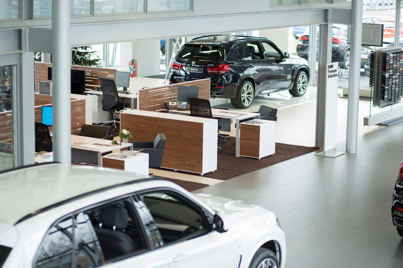 showroom-image-main