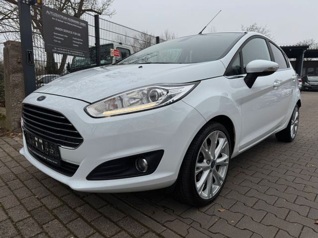 Ford FIESTA 1.0l TITANIUM  1.HAND VOLL SCHECKHEFT TÜV