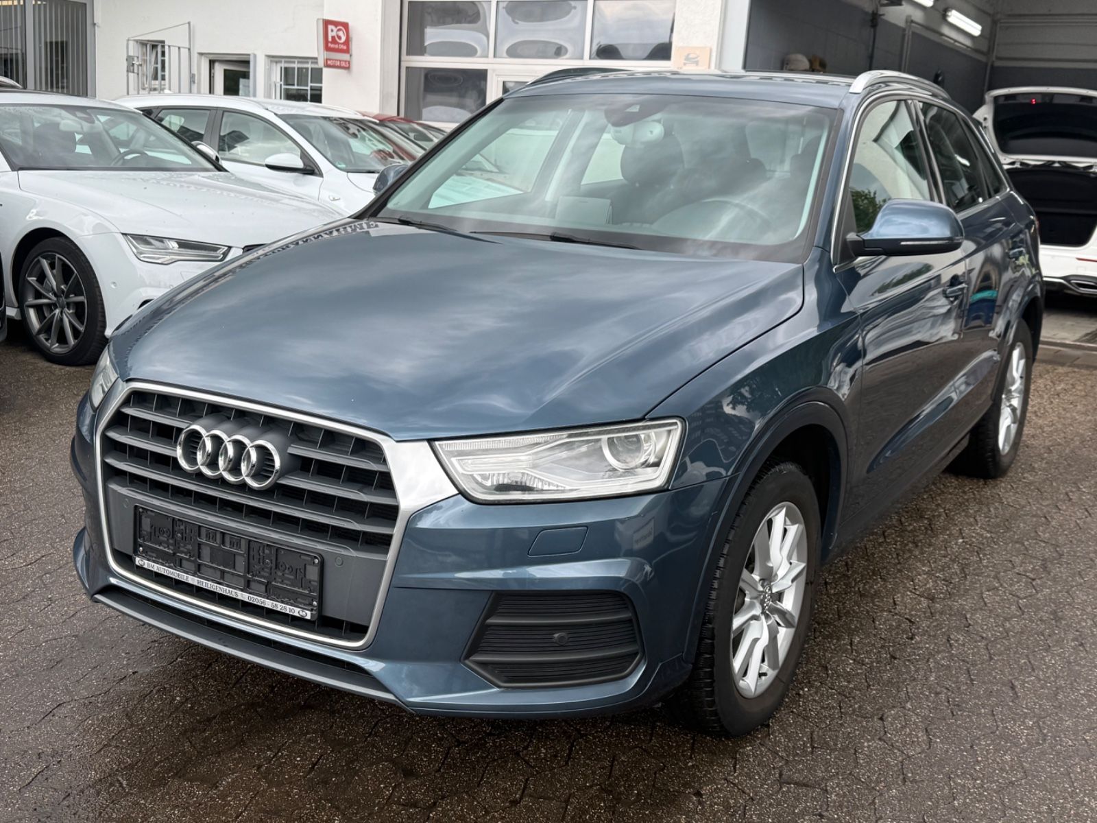 AUDI Q3 sport*Bose*Key*Xenon*1.Hand*Navi