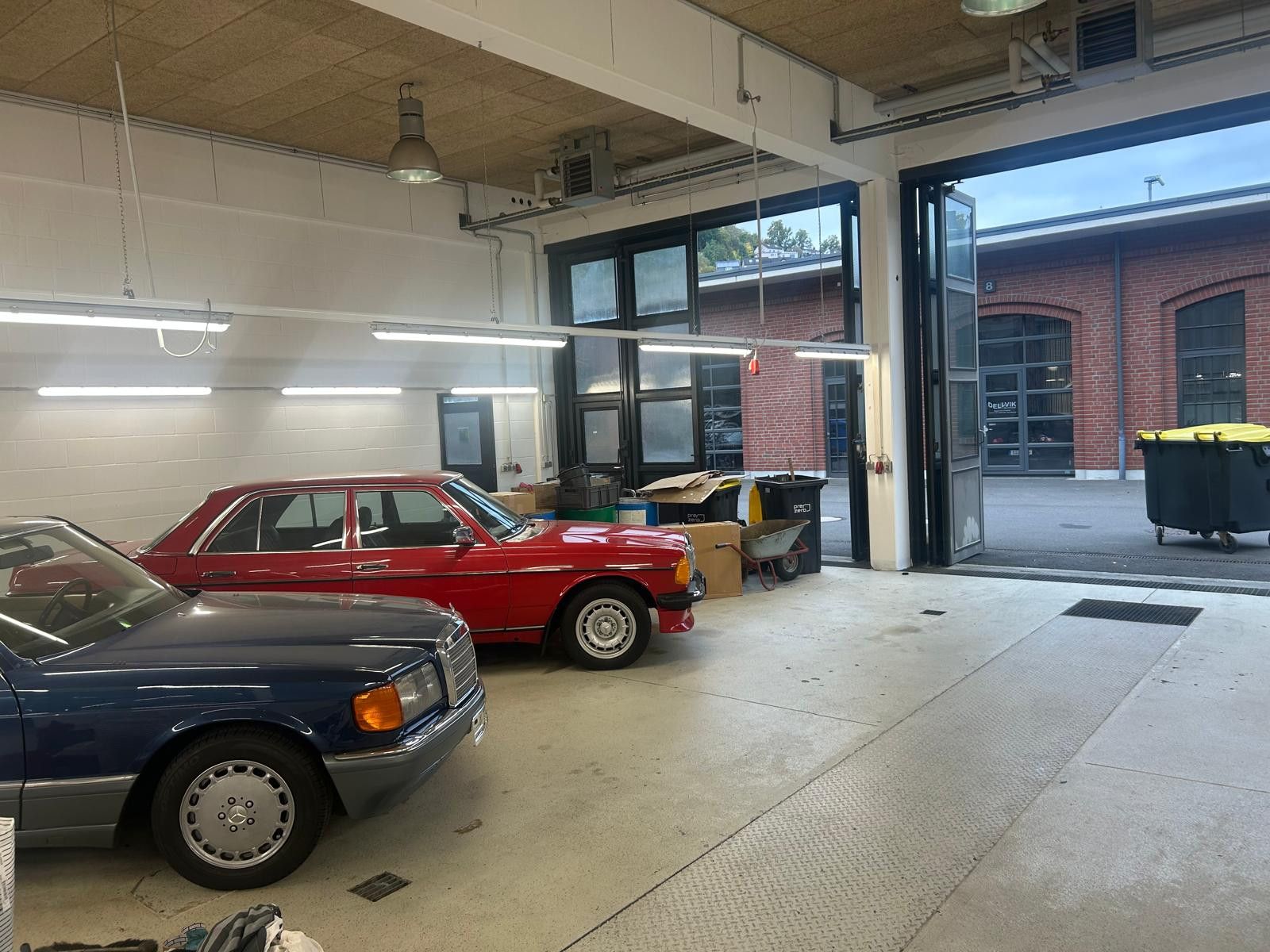 Fahrzeugabbildung Mercedes-Benz W123, orig. 105tkm, Klima, 5-Gang, Scheckheft