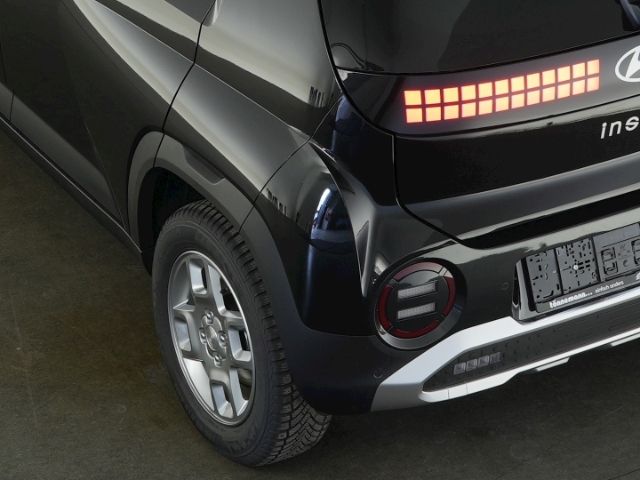 INSTER TREND 49kWH+NAVI+RÜCKFAHRKAMERA+SITZ-/LEN