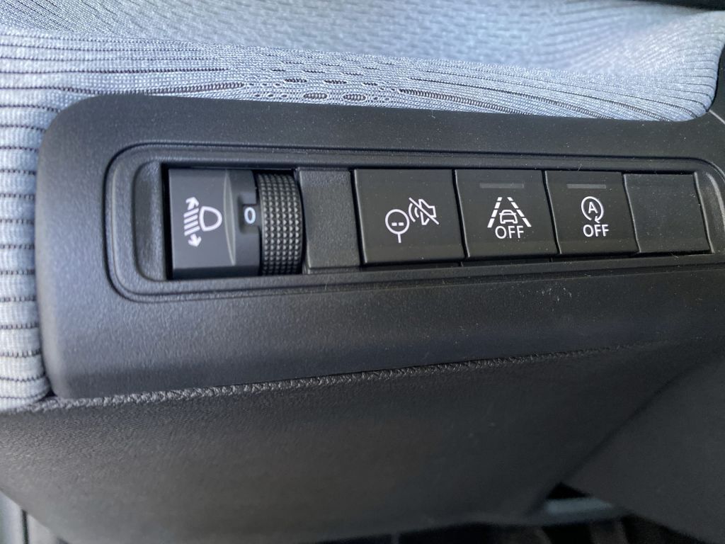 Fahrzeugabbildung Citroën C3 Aircross Turbo 100 PLUS *Allwetterr.*Sitzh.*