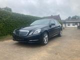 Mercedes-Benz E 300 BlueEFFICIENCY AVANTGARDE Vollausstattung