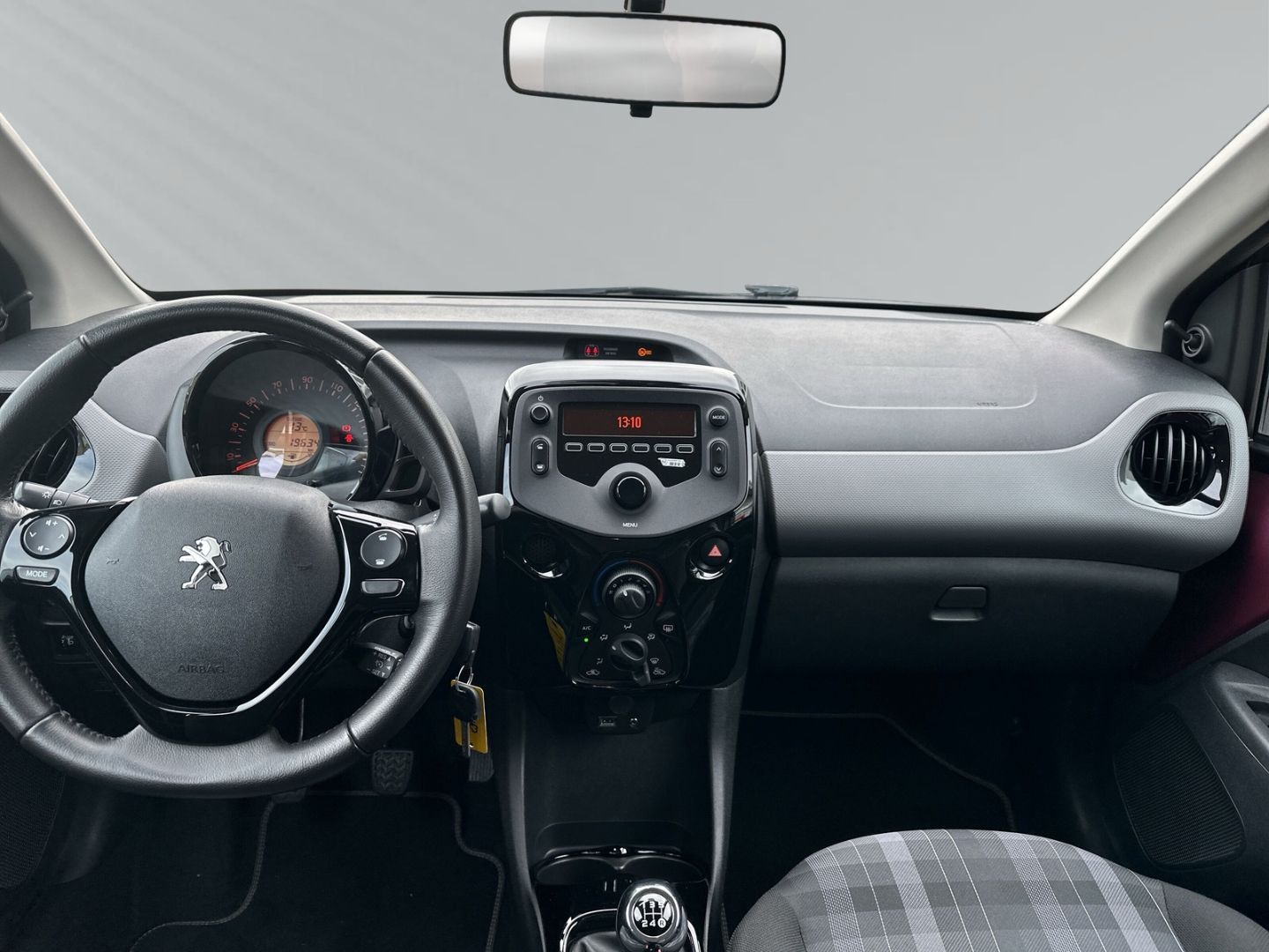 Fahrzeugabbildung Peugeot 108 Style 1.0 +Notbremsass. +Tel.-Vorb. +Berganf