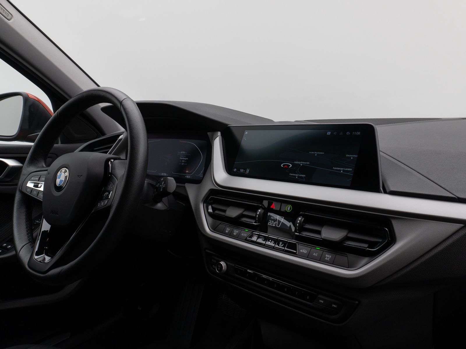 Fahrzeugabbildung BMW 120d  DAB HiFi AHK PDC Geschwindigkeitsreg LED